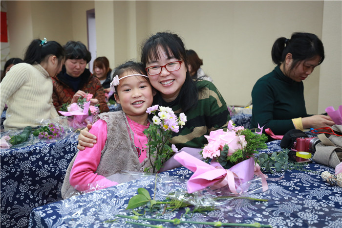 29 亲子创意糖果花手工DIY 最美的礼物送给妈妈02.jpg